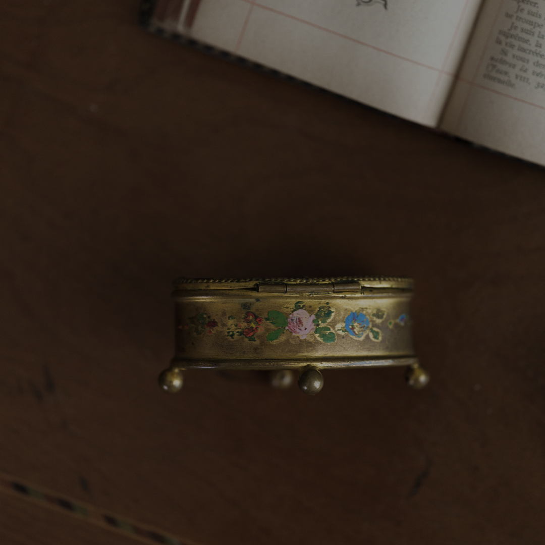 C.1900|Hand Painted Flower Jewerly Case