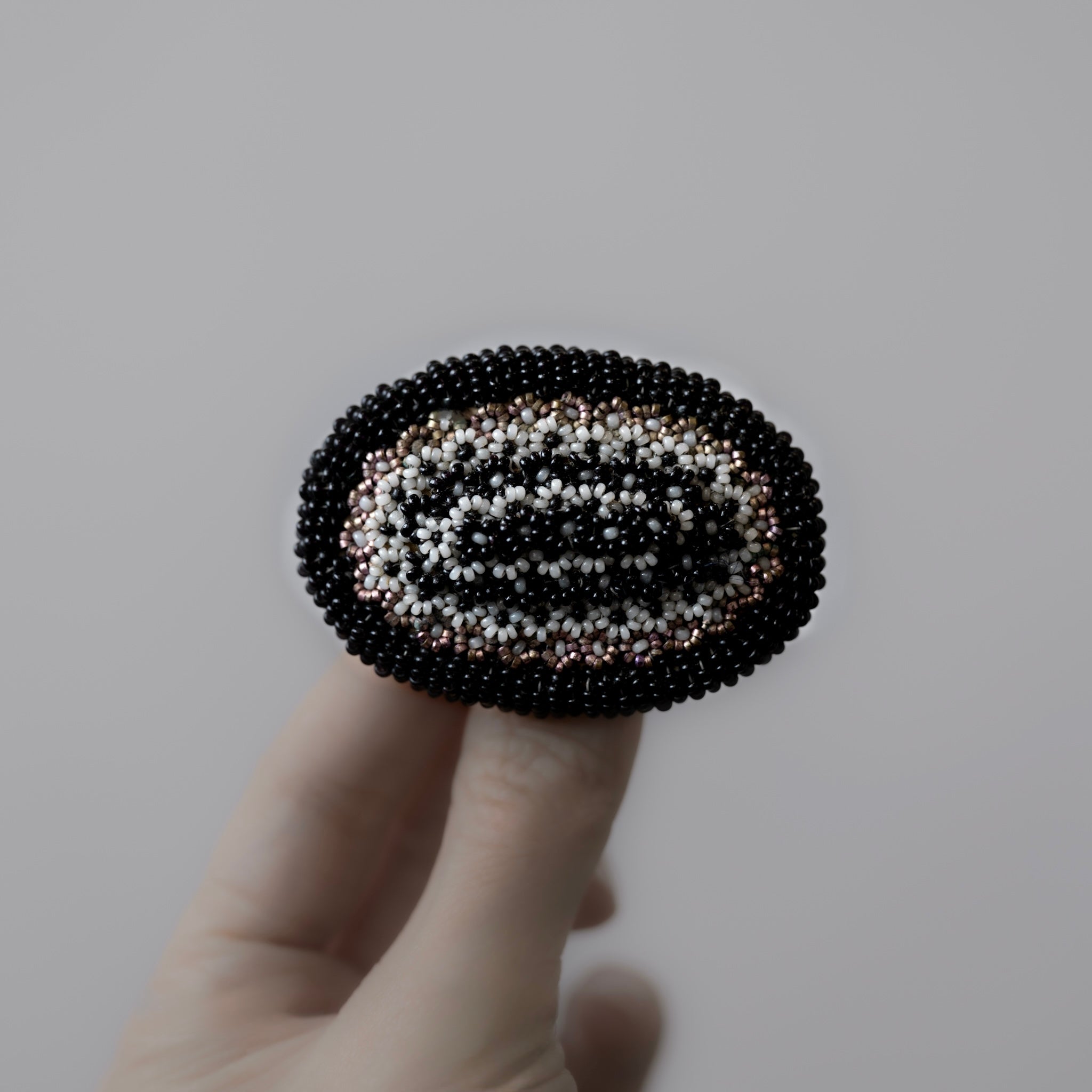 C.1900-1920|Petit Beads Flower Oval Brooch