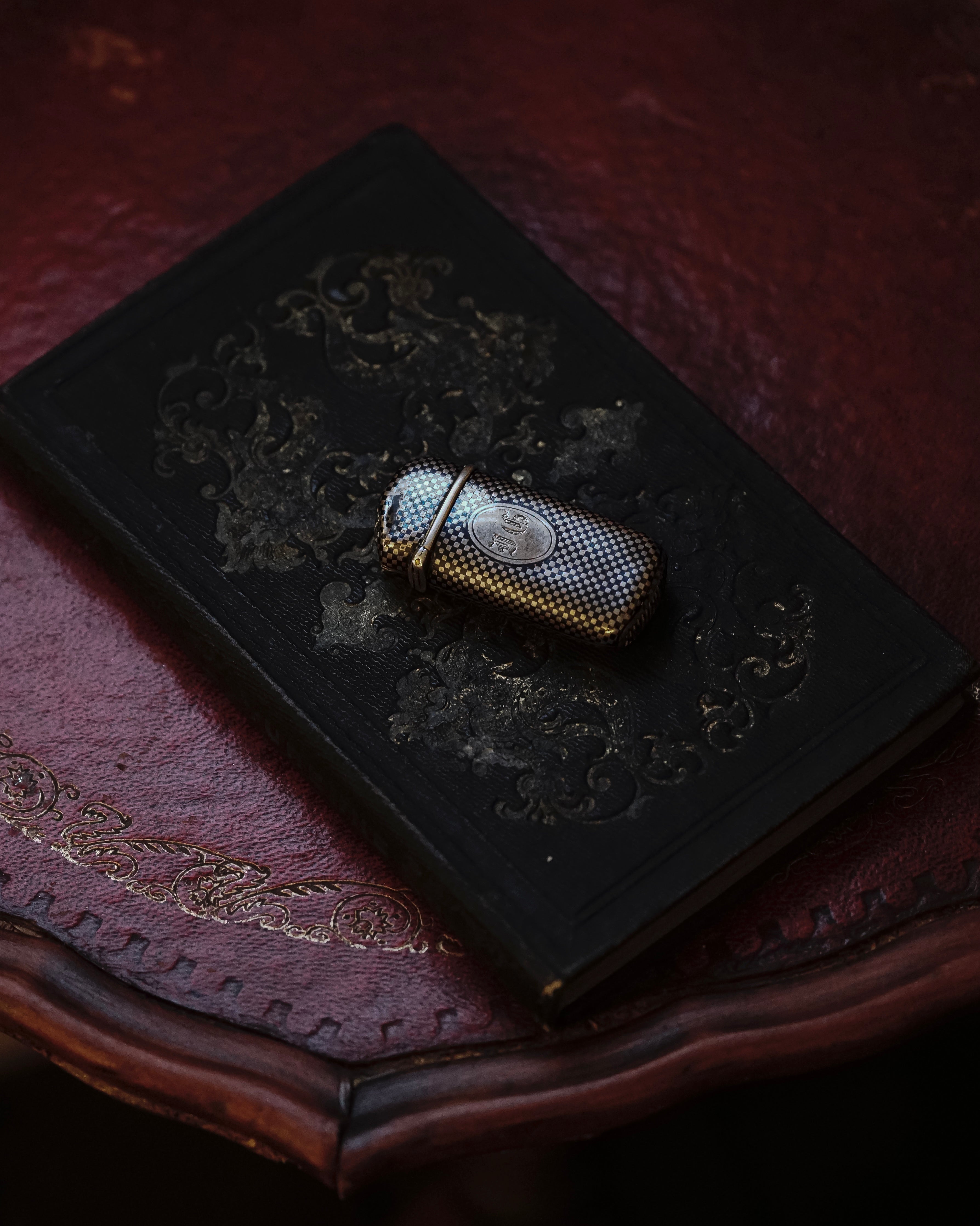 C.1900|Niello Vesta Case