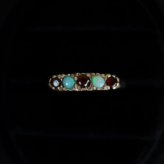 C.1970- Red Garnet et Opal Silver Ring
