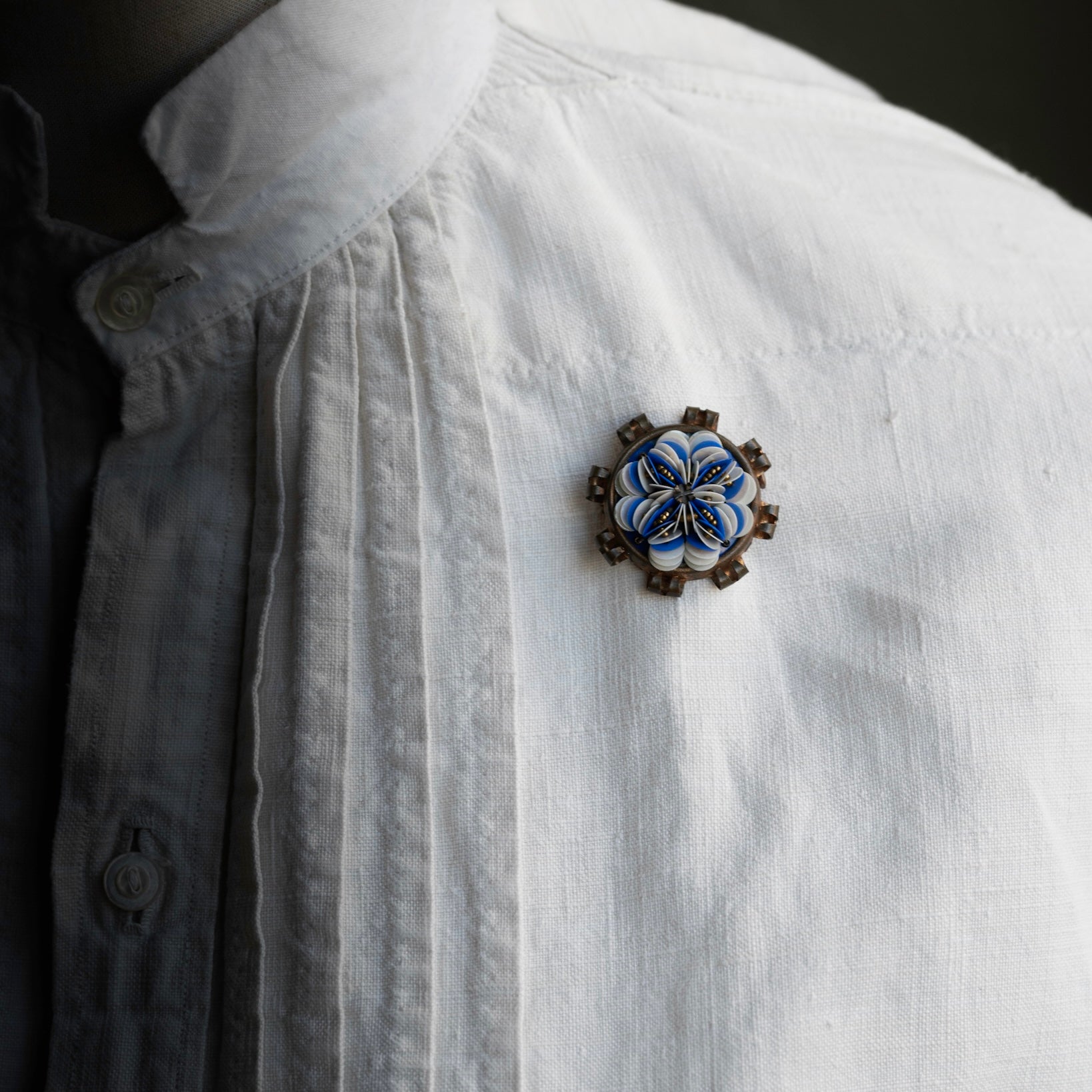 1930s Blue White Flora Brooch