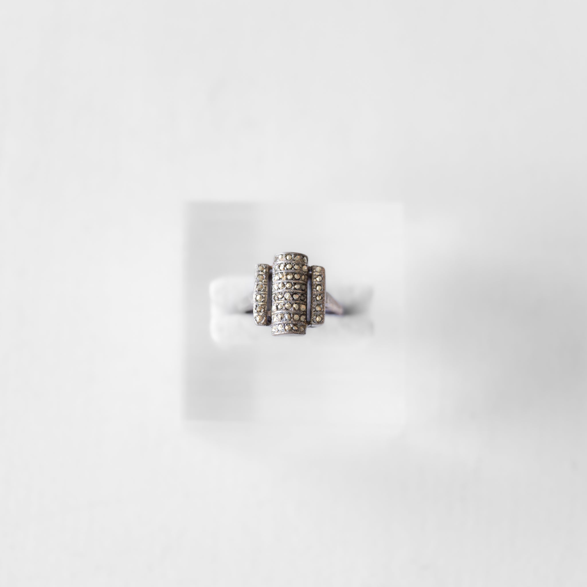 C.1920-1940|Art Deco Design Marcasite Silver Ring
