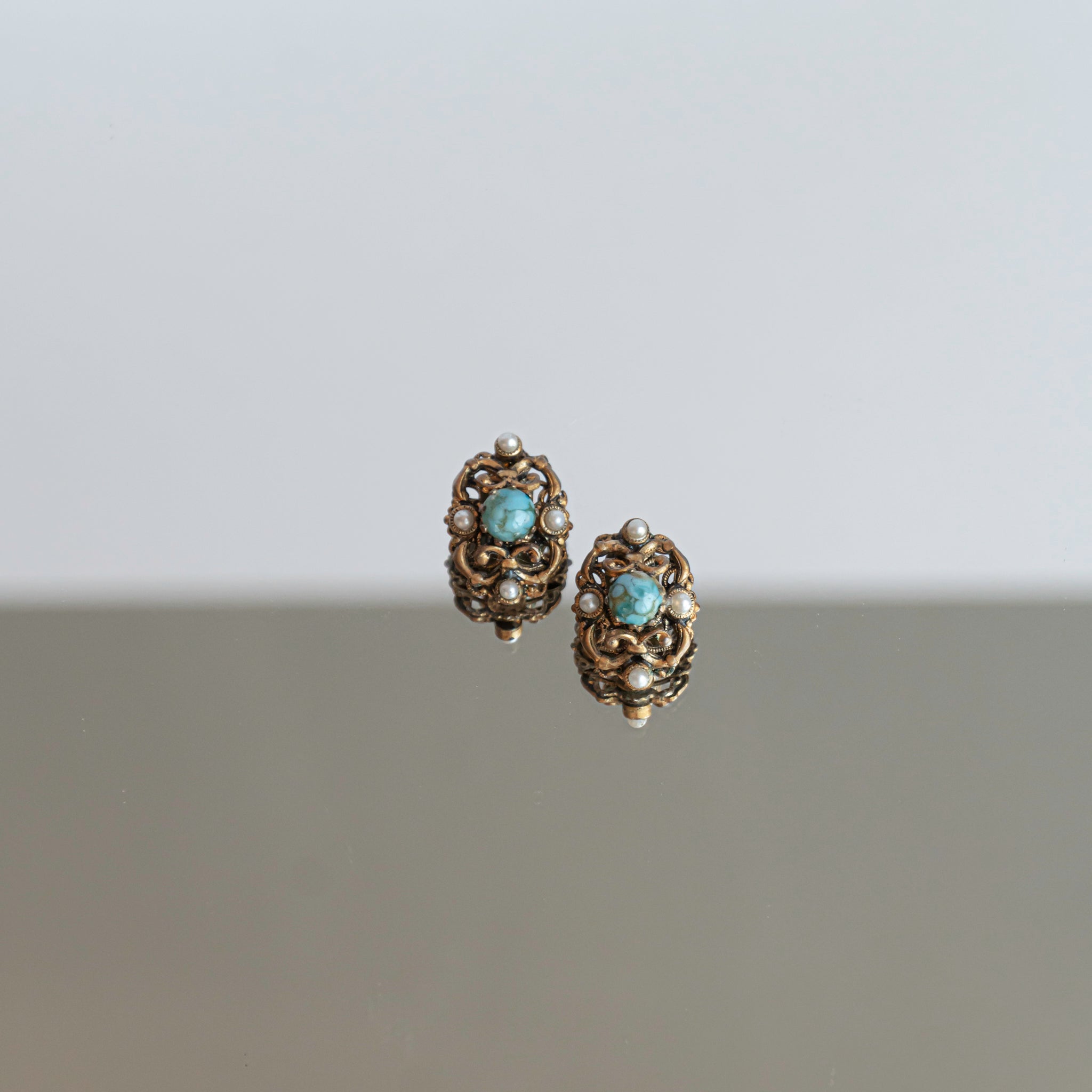 Blue Marble Glass Petit Glass Pearl Earrings