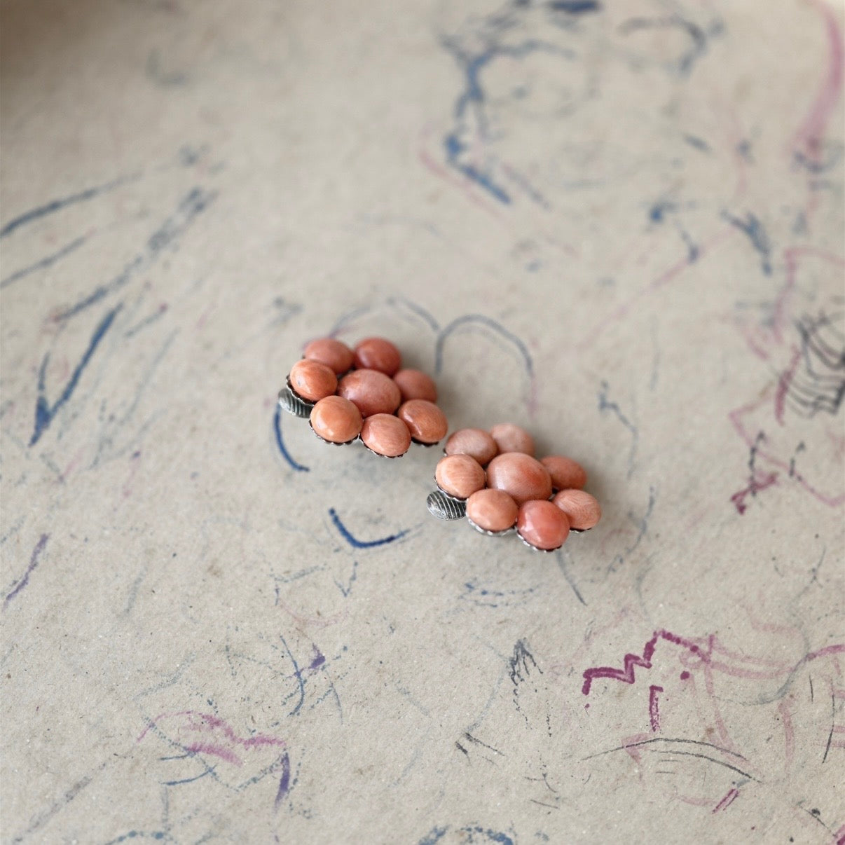 C. 1940-1960|Natural Pink Coral Cluster Clip-On Earrings