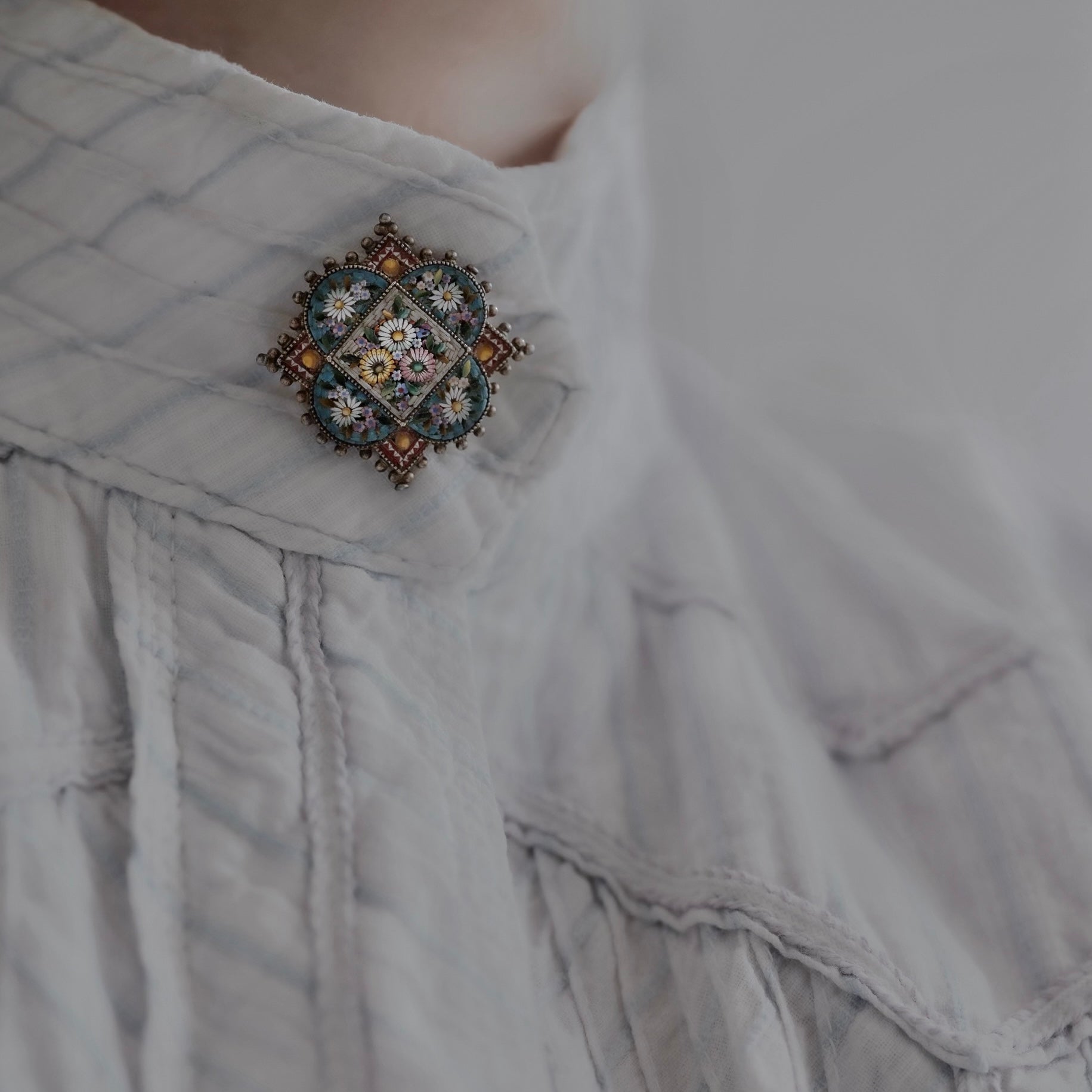C.1900|Micro Mosaic Little Daisy Garden Brooch