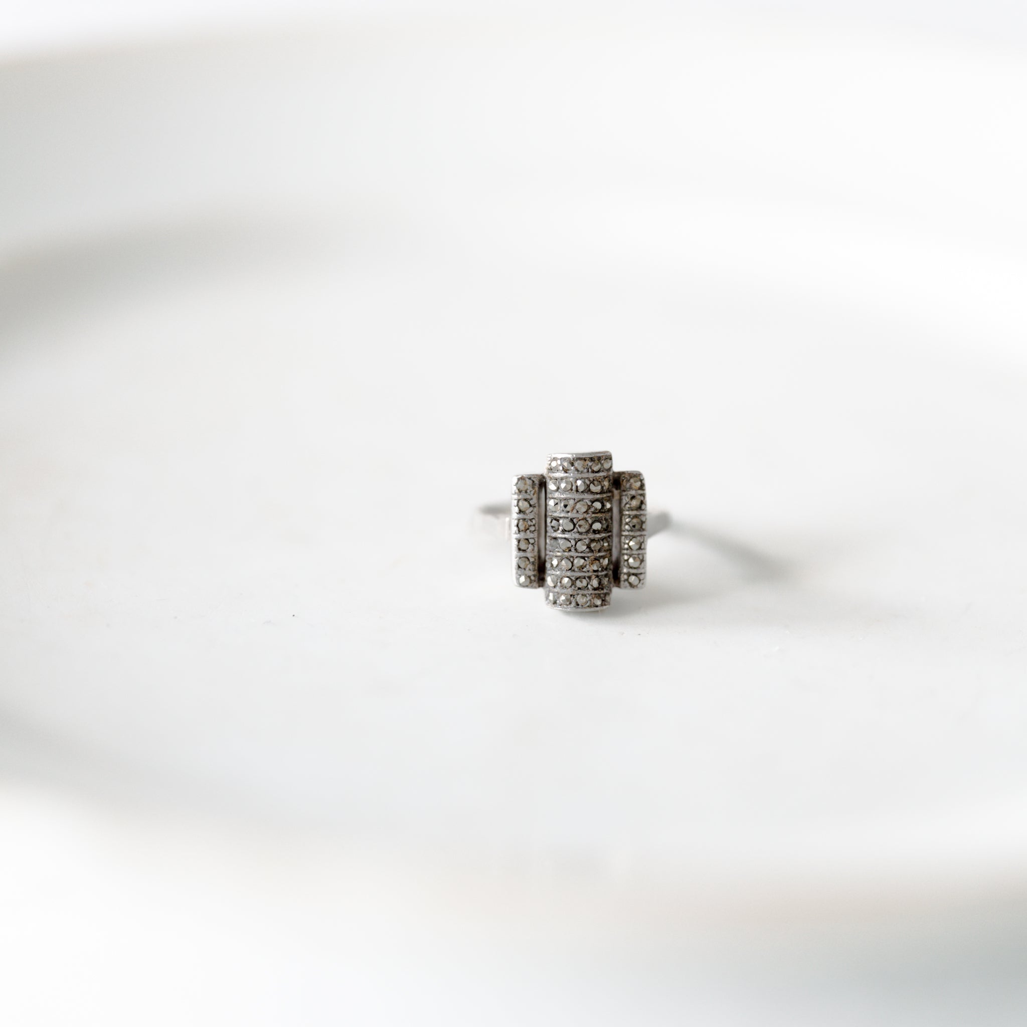 C.1920-1940|Art Deco Design Marcasite Silver Ring