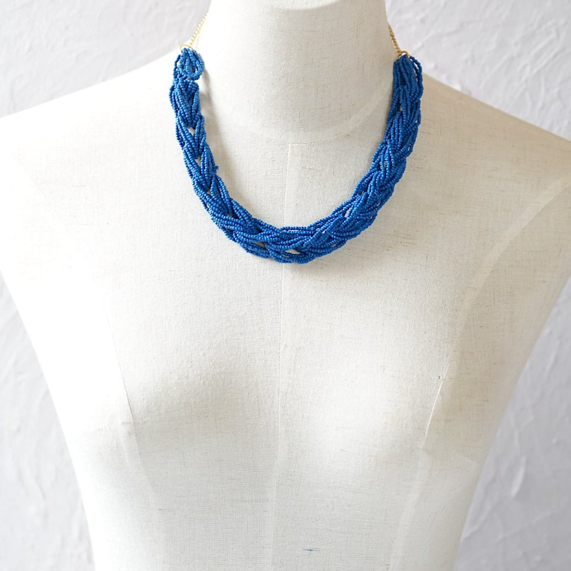 BLUE BEADS NECKLACE<br>22