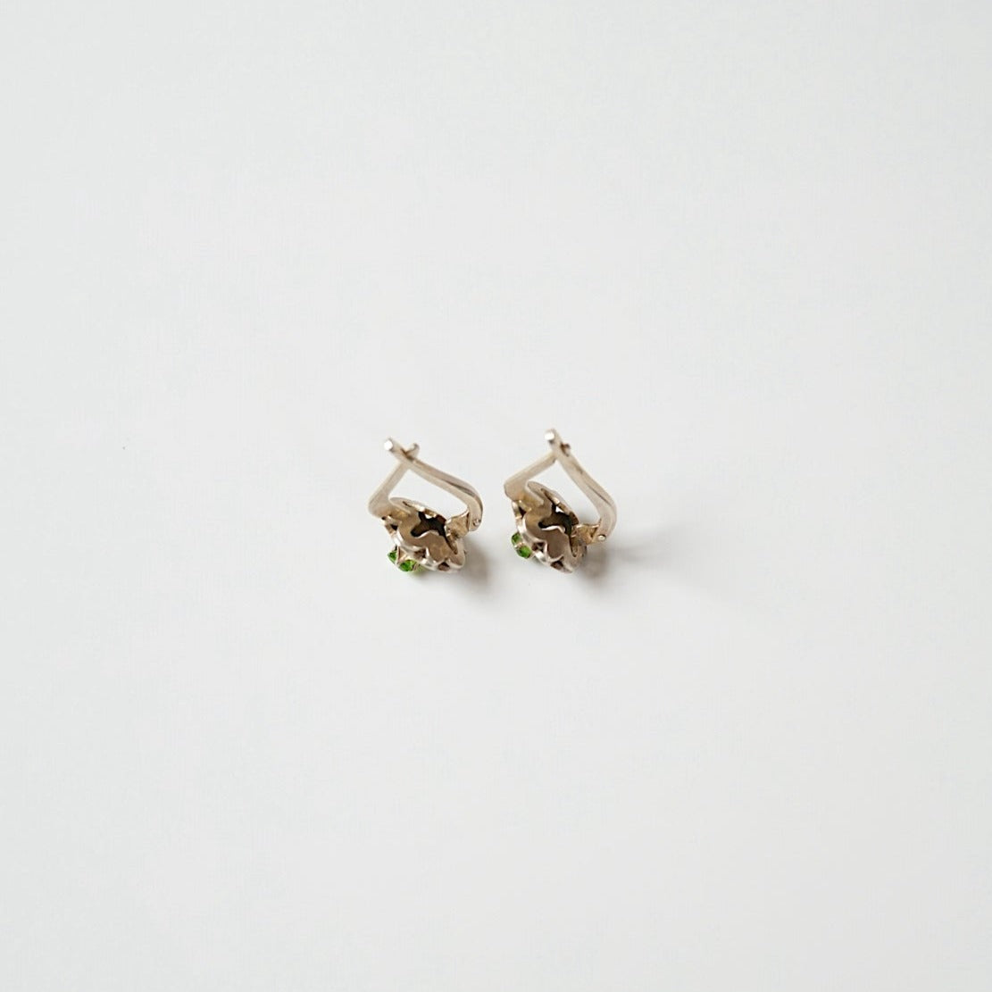 PERIDOT FLOWER EARRING<br>ペリドット・フラワー・ピアス