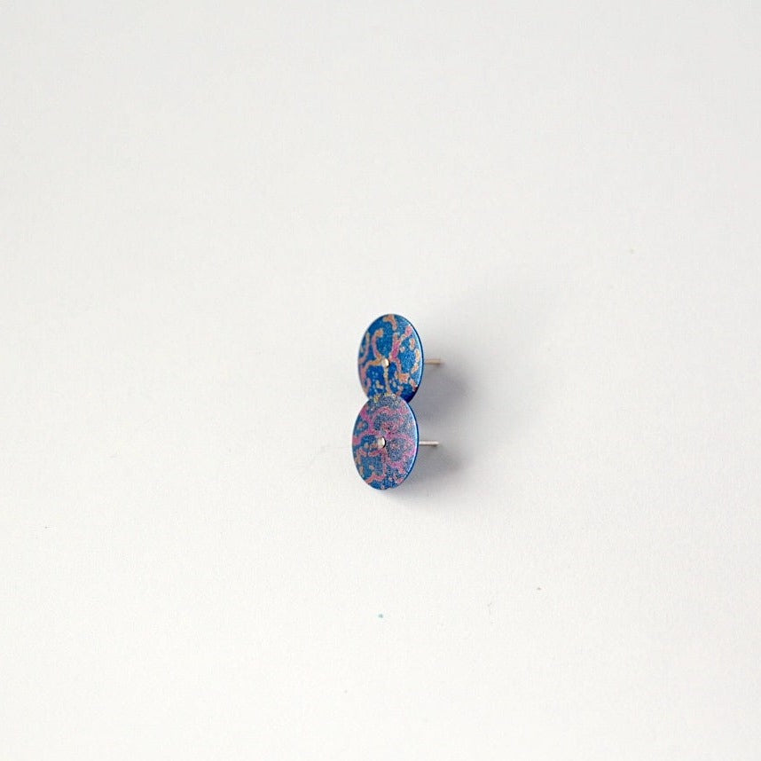 レインボーチタニウム ピアス