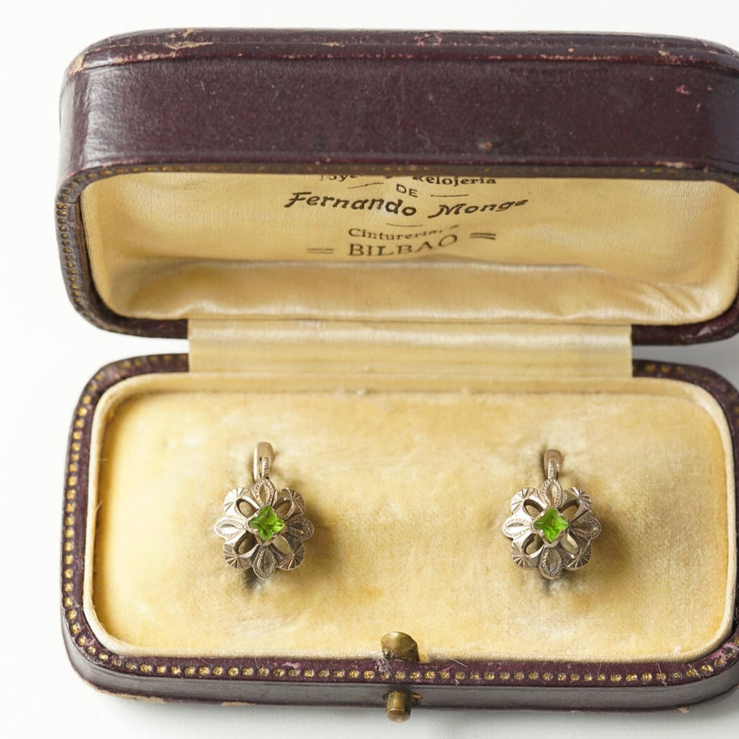 PERIDOT FLOWER EARRING<br>ペリドット・フラワー・ピアス