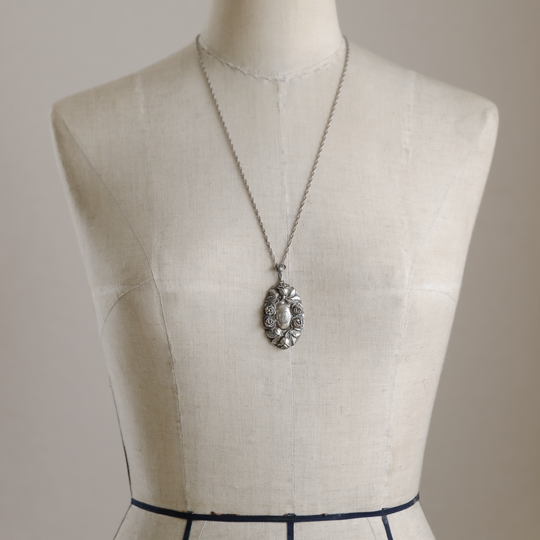 C.1900|"EO" Monogram Rosette Necklace