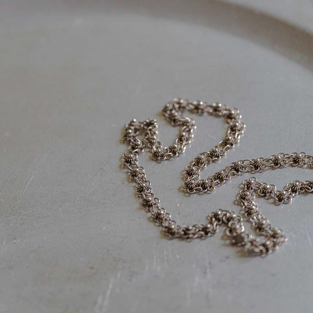 C.1950-|Silver Flower-Link Vintage Chain Necklace