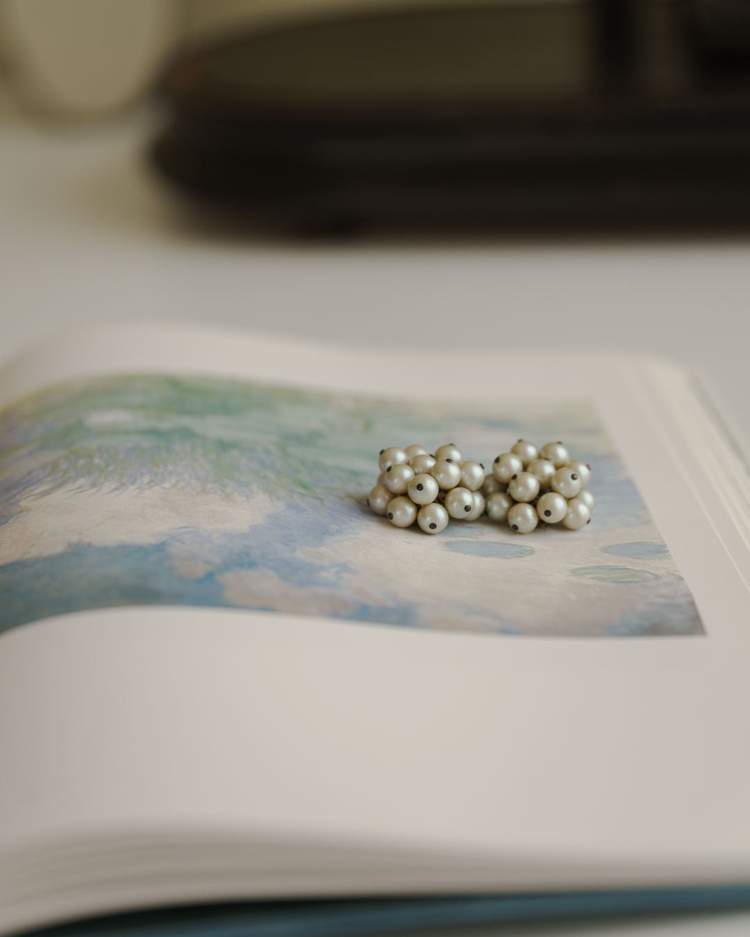 C.1940-|Blue Moon|Iridescent Pearl Cluster Earrings
