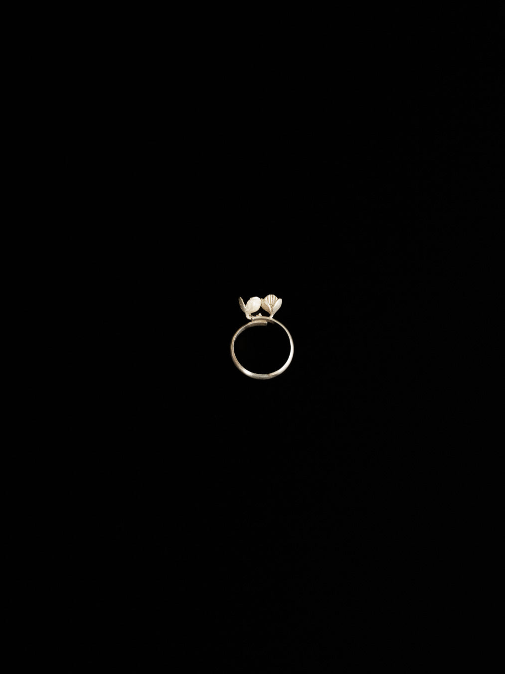 C.1950-|Silver Floral Double Cup Ring