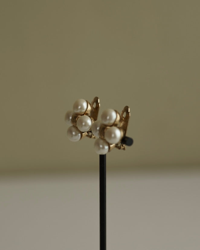 C.1950 Vintage Quad Clover Faux Pearl Clip‑On Earrings