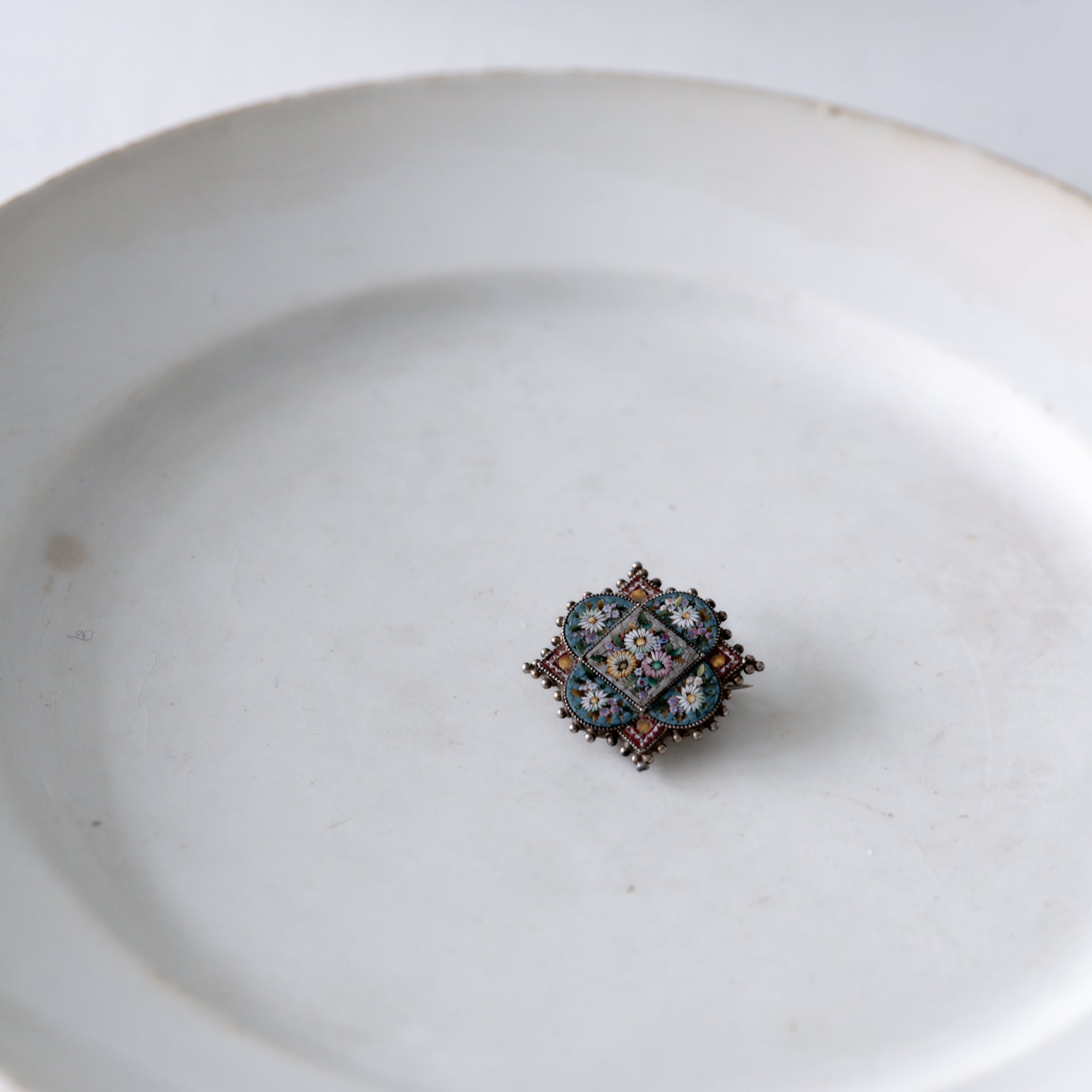 C.1900|Micro Mosaic Little Daisy Garden Brooch