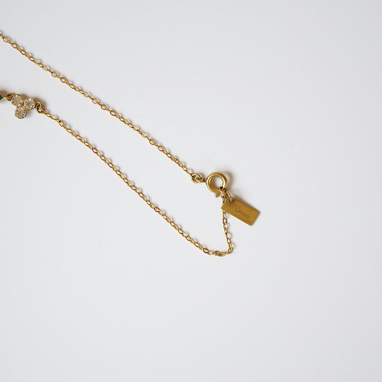 OLIVE LEAF GLASS NECKLACE<br>オリーブリーフ・グラス・ネックレス