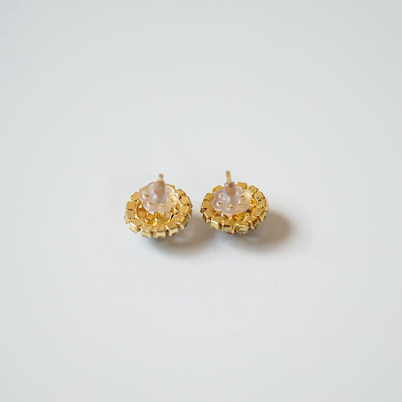 MULTI COLOR CRYSTAL EARRING<br>マルチカラー・クリスタル・ピアス
