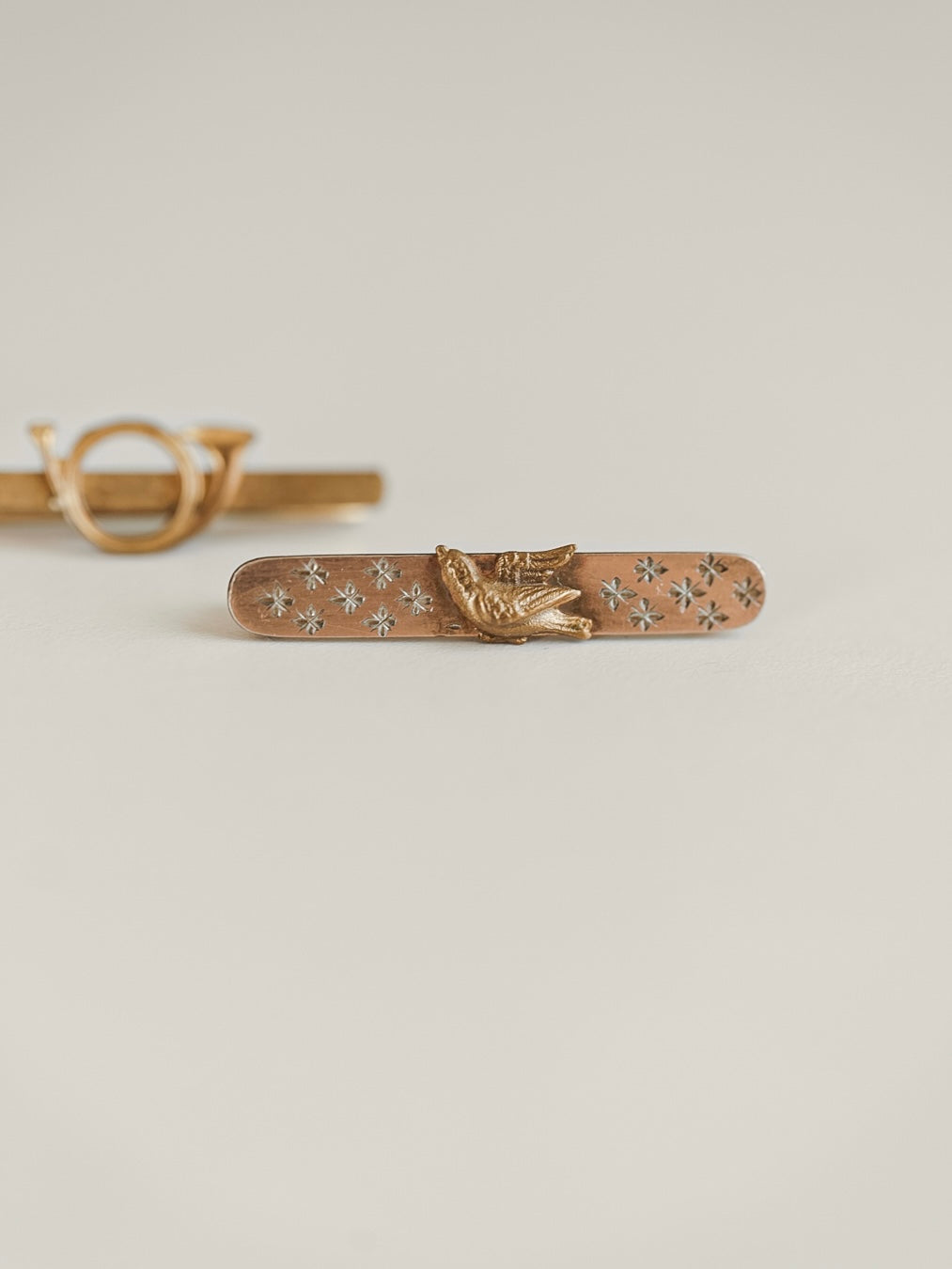 C.1900-｜Victorian Swallow Gold Bar Brooch