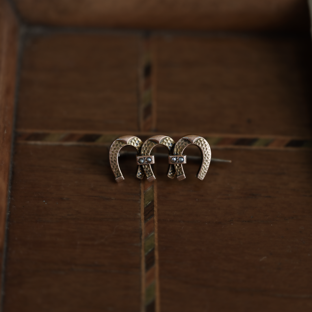 C.1900｜Victorian Triple Horseshoe Brooch with Seed Pearls