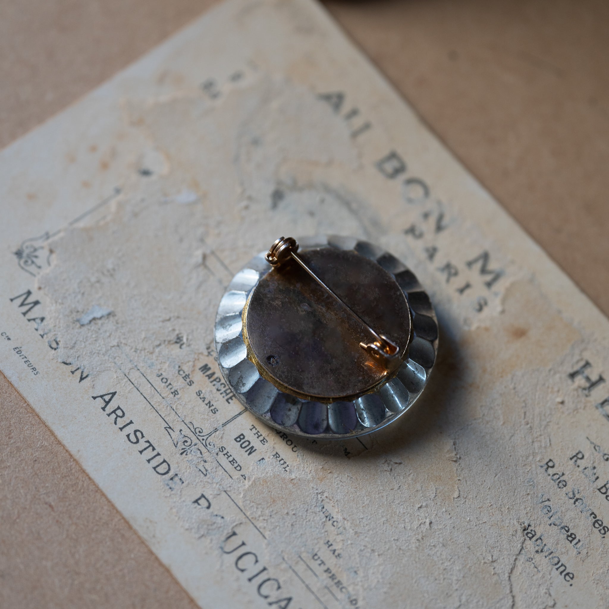 Daisy Clear Glass Brooch