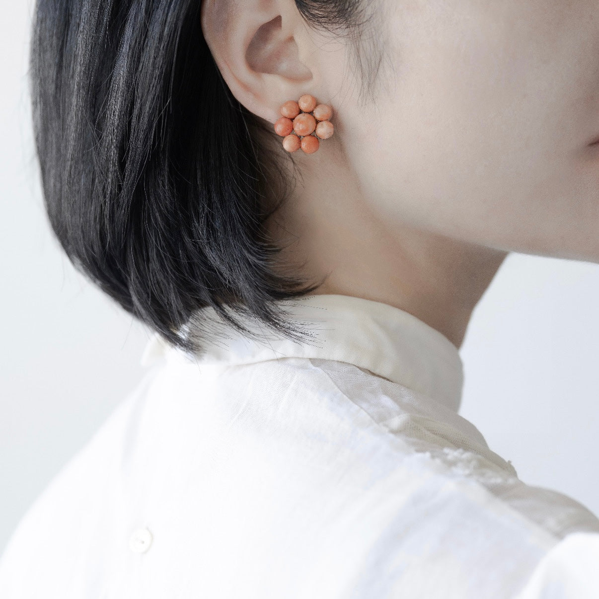 C. 1940-1960｜Natural Pink Coral Cluster Clip-On Earrings