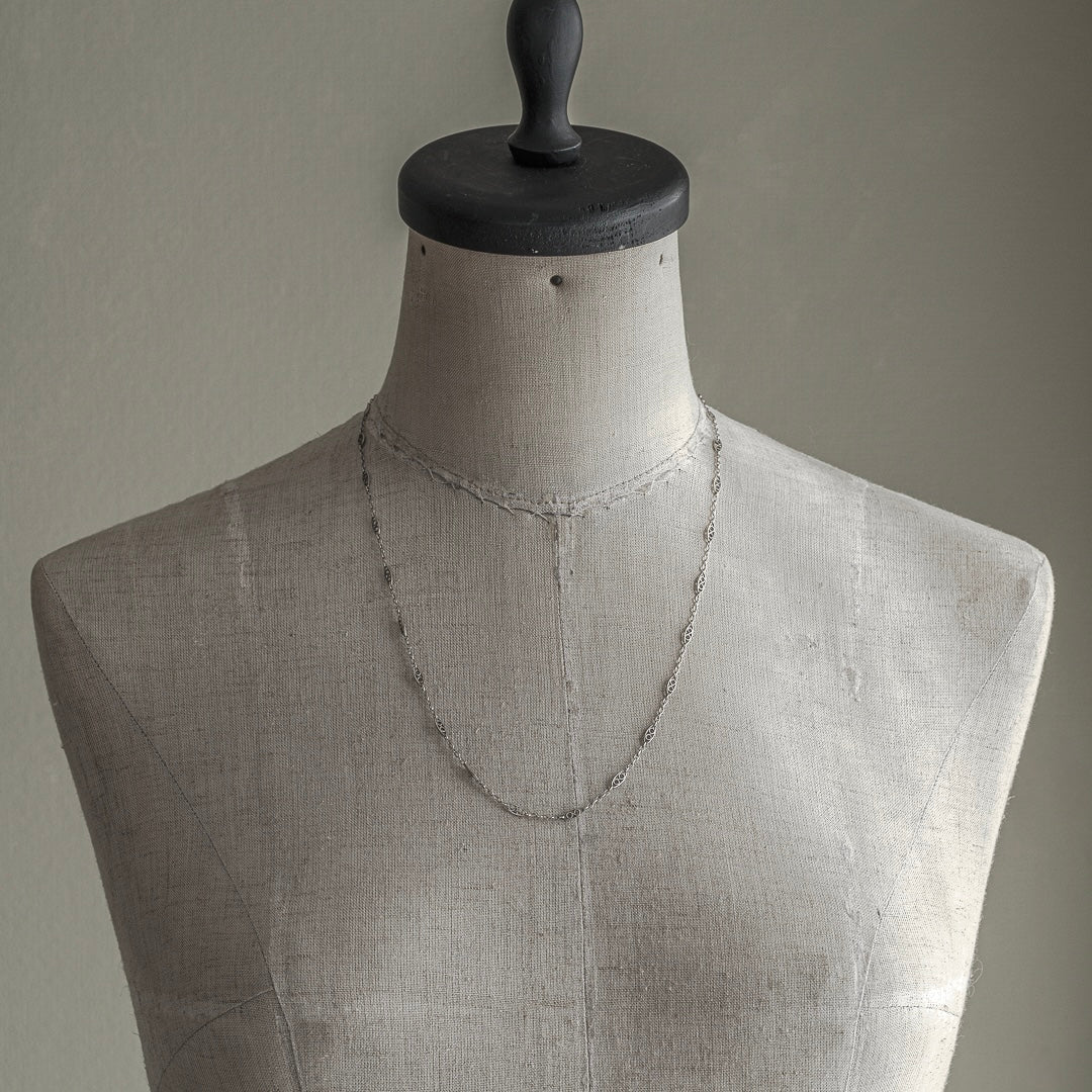 C.1900-1915｜Filigree Petit Leaf Motif Silver Chain