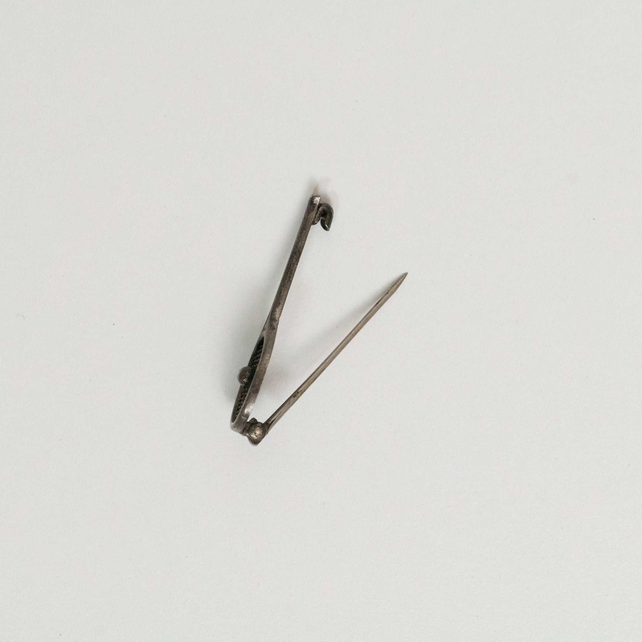 Petit Tennis Racket Sterling Silver Brooch