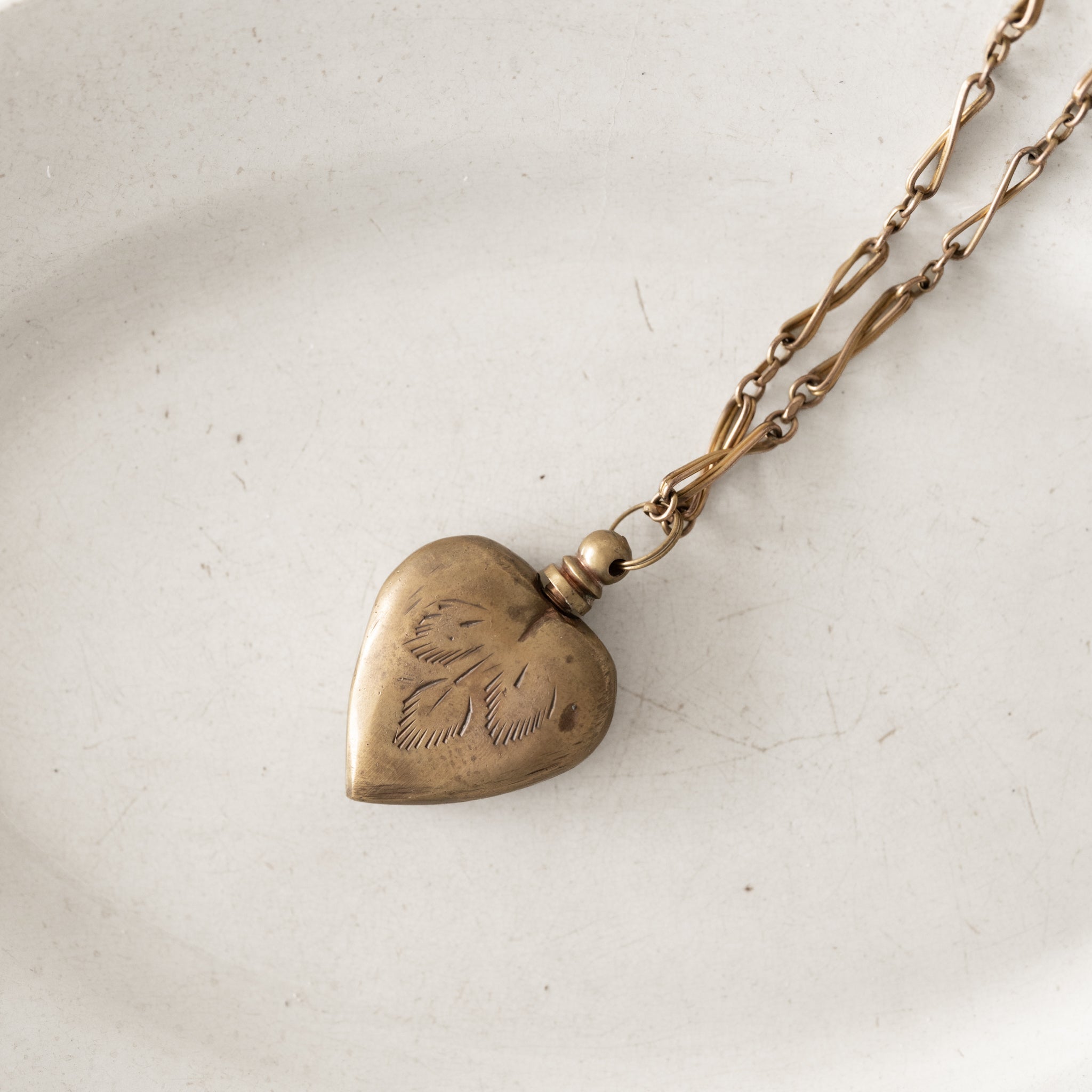 C.1900-1920｜Heart Scent Bottle Pendant with Dauber