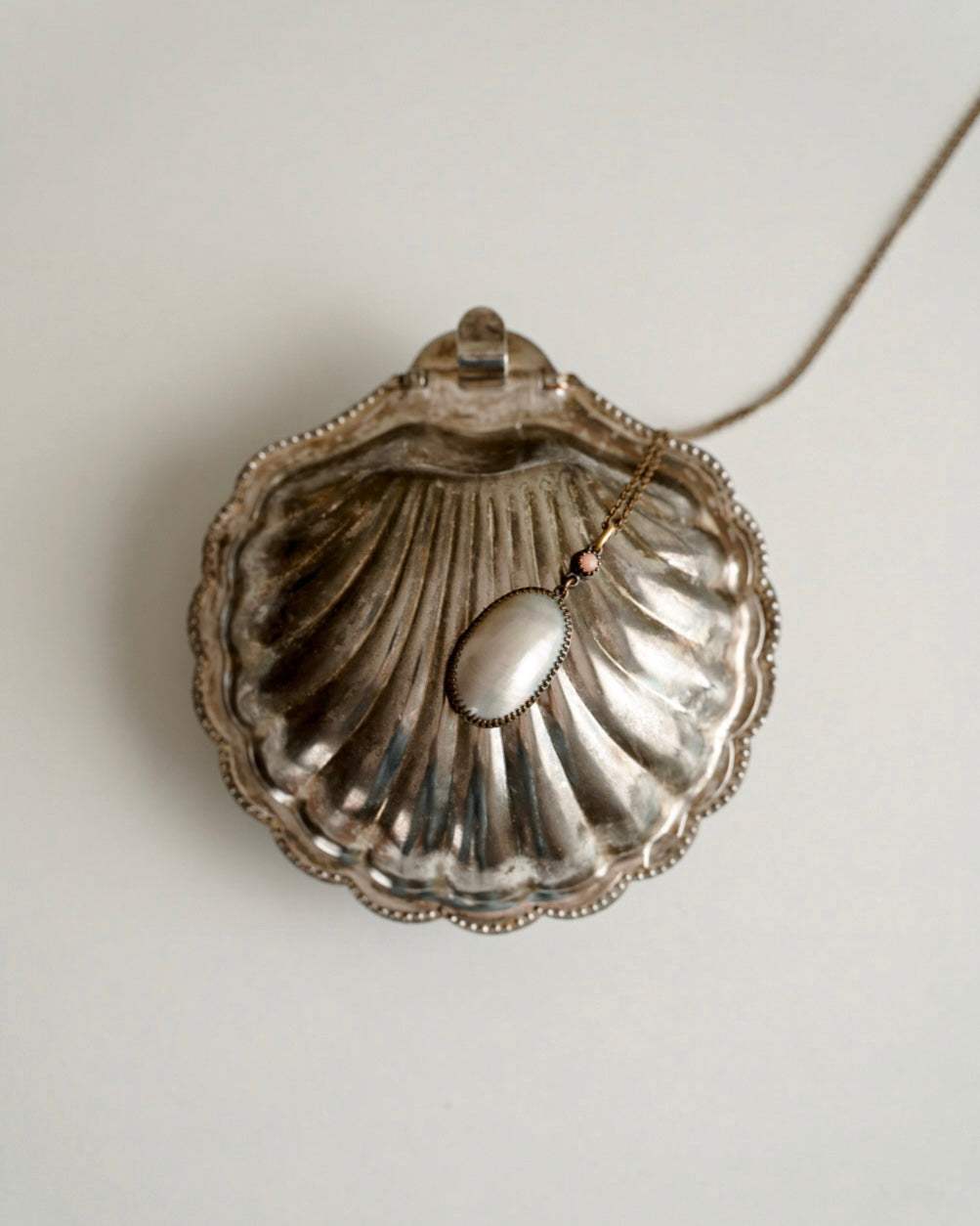 C.1850-1900｜Fench Necklace with Mabe Pearl & Pink Coral