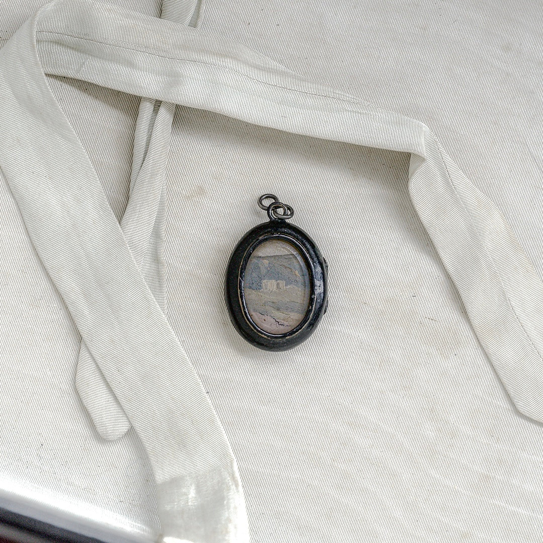 C.1900｜Château Miniature Pendant Rocket