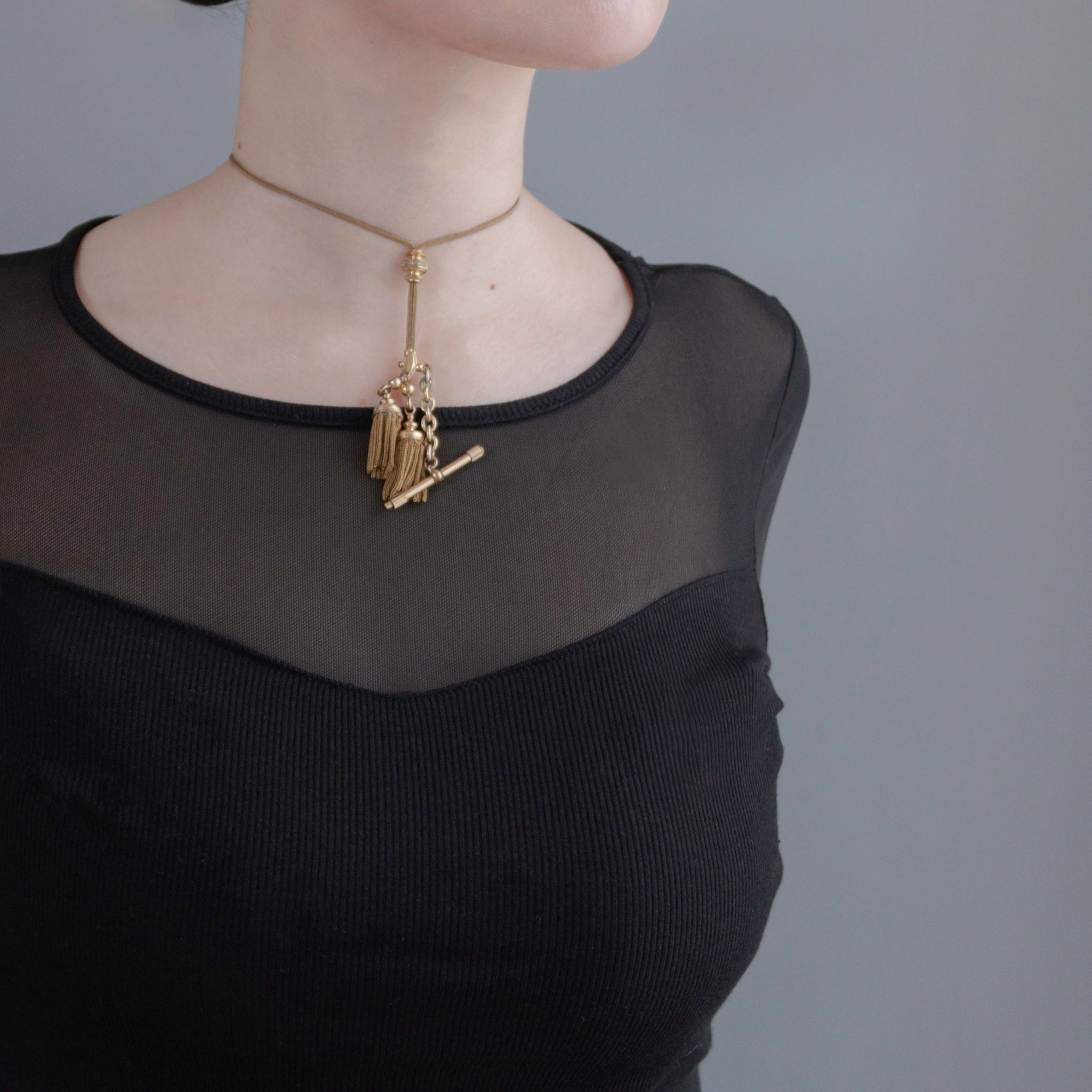 "Belle Époque" Tassel Pen Necklace