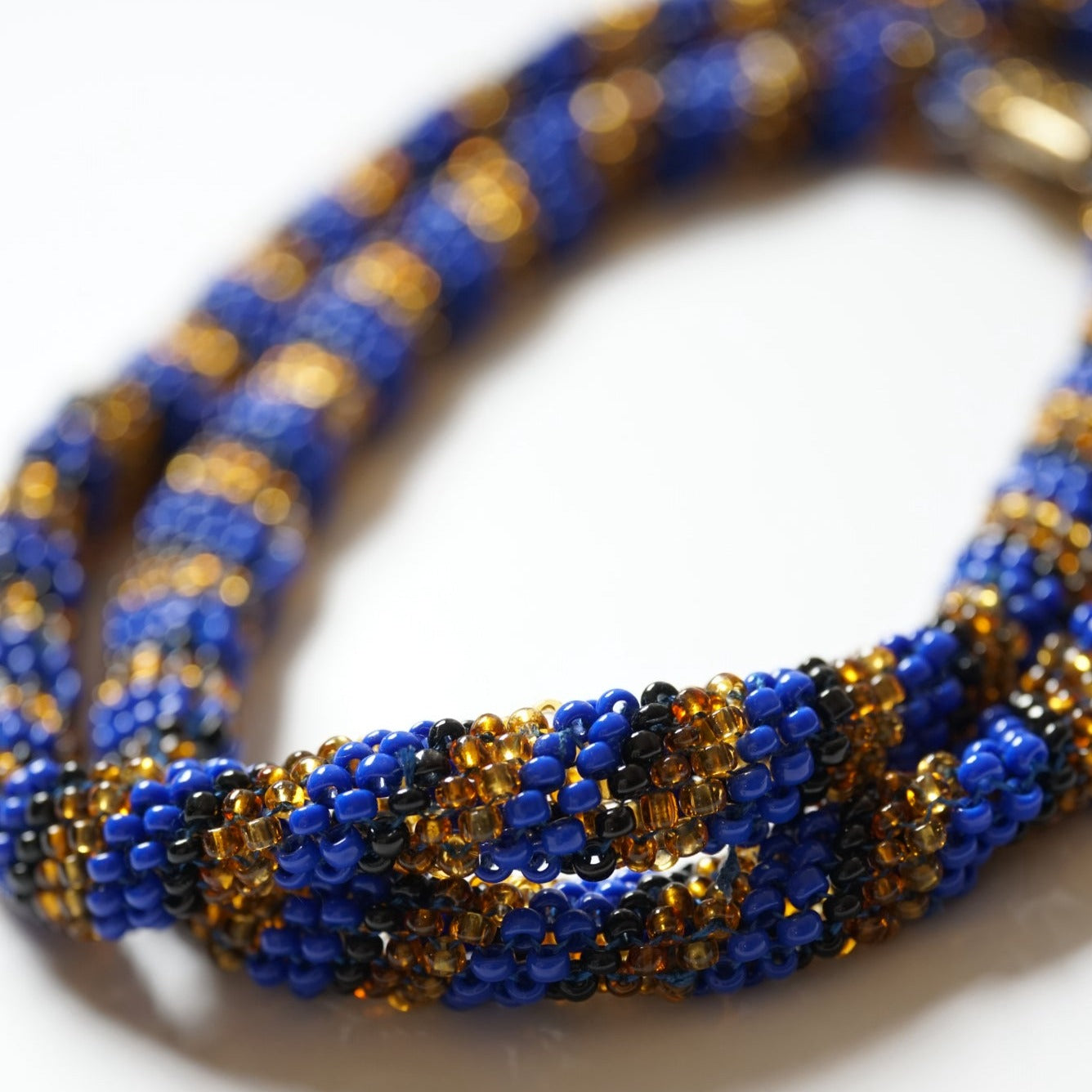 STRIPE BLUE BEADS NECKLACE<br>ストライプ・ブルー・ビーズ・ネックレス