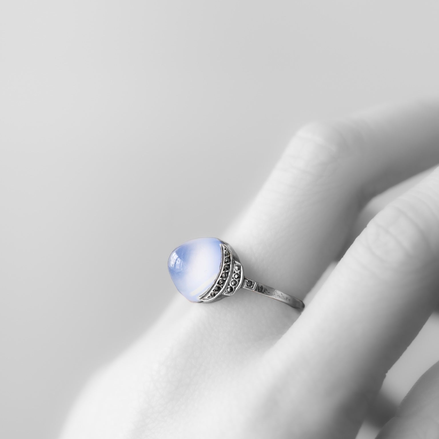 C.1920-1940｜Blue Chalcedony & Marcasite French Silver Ring