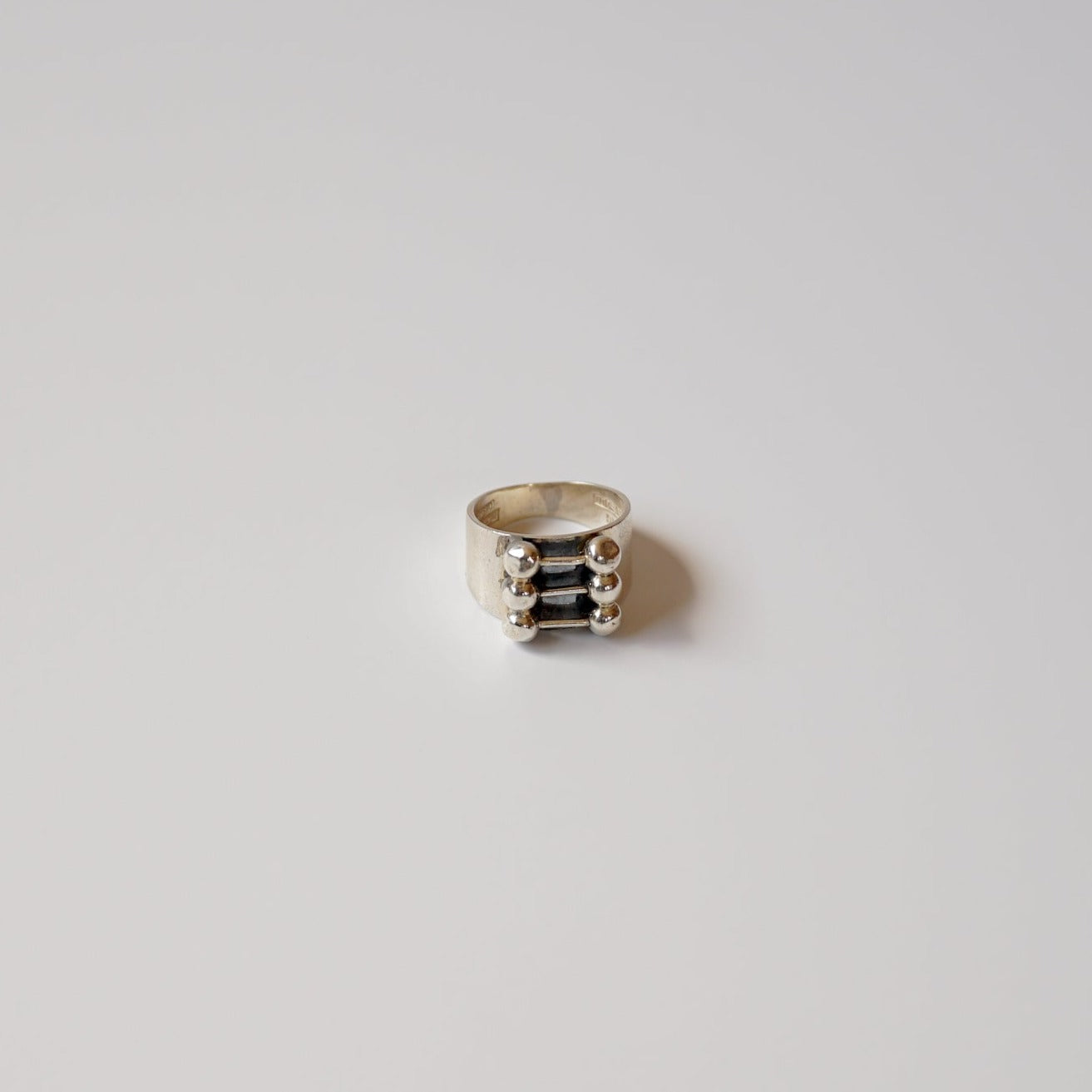 ERIK GRANIT SILVER RING<br>エリックグラニット・シルバー・リング