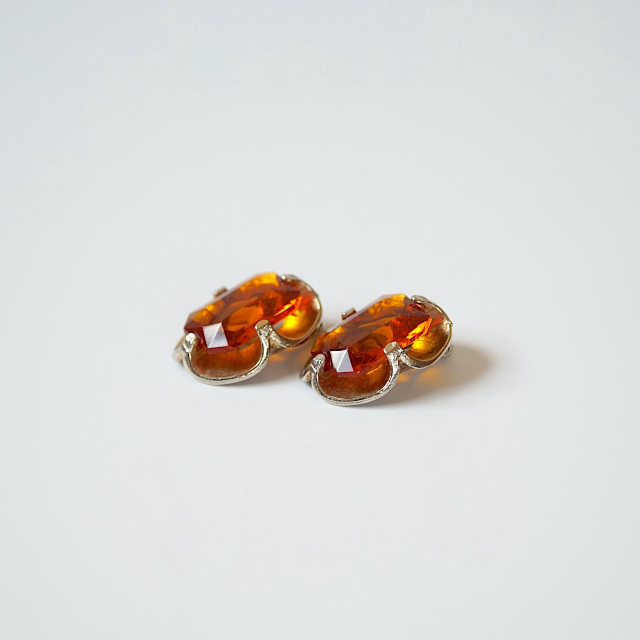 ORANGE CRYSTAL EARRING<br>オレンジ・クリスタル・イヤリング