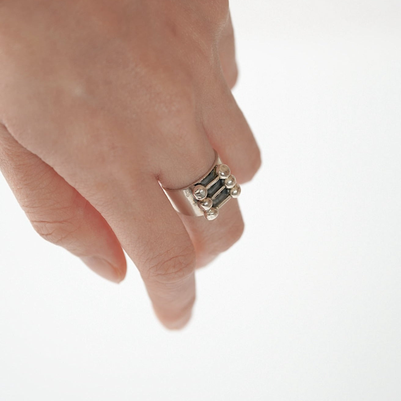 ERIK GRANIT SILVER RING<br>エリックグラニット・シルバー・リング